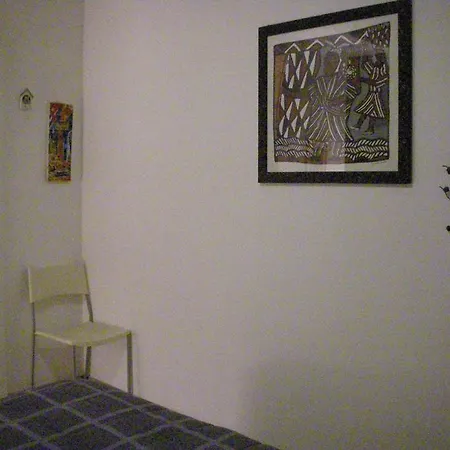 Stanza Luminosa בית הארחה